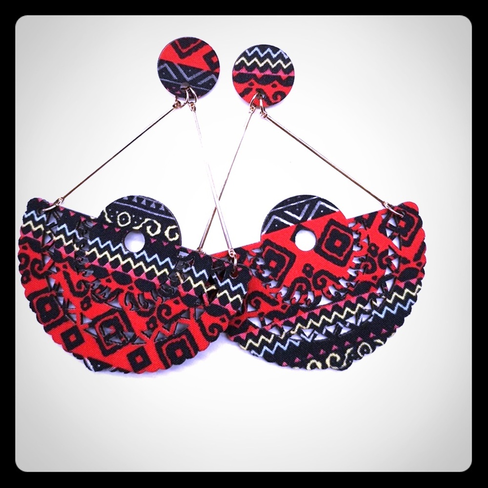 Trendy Drop Earrings Wooden Fabric Black and Red